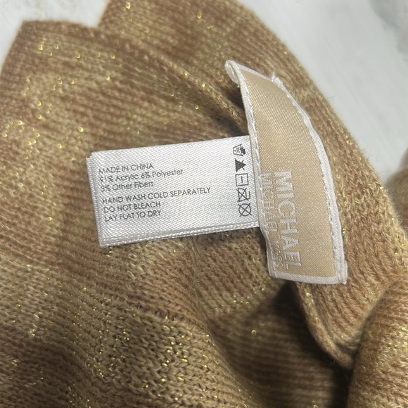 Michael Kors Tan Knit Hat and Scarf Set - Picture 3 of 10